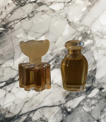 So de la Renta by Oscar de la Renta 3.4 oz Perfume-2 Miniature Btls-.14oz - Image 1 of 3