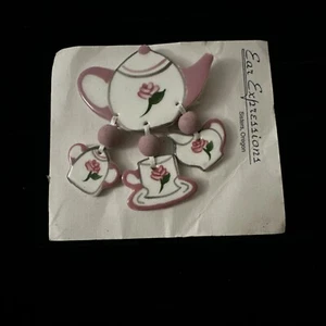 Ceramic Tea Party Brooch - Picture 1 of 3