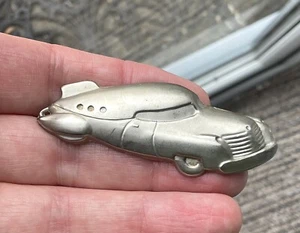 1989 Vintage Streamline Futuristic Automobile Motor Car Pin Brooch Badge USA - Picture 1 of 8