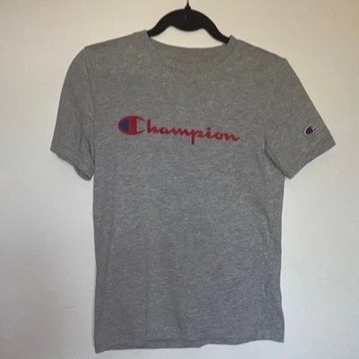 Camiseta Champion gris jaspeado con logotipo rojo Foto 1 de 2