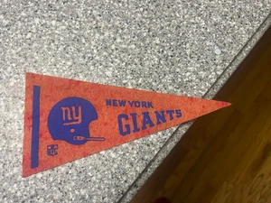 Vintage NFL New York Giants 1970's Mini Pennant, 4 by 8 Inches, - Picture 1 of 1