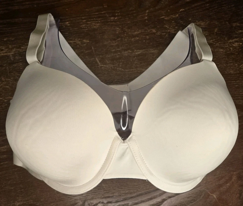 Sujetador Soma 38C Vanishing Back cobertura completa crema sólido con aros Foto 1 de 4