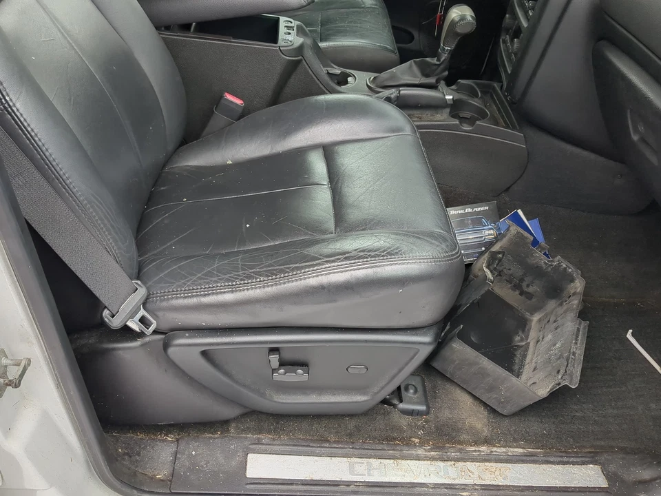 2005-2009 Chevrolet Trailblazer Passenger Front Seat Oem F9F5I - Image 1 of 2