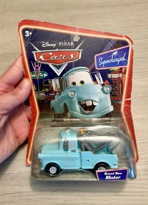NUEVO EN CAJA GRÚA MATER AZUL SOBREALIMENTADO COCHES DISNEY PIXAR COCHE DE JUGUETE 1/55 Foto 1 de 3