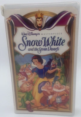 Walt Disney Masterpiece Snow White and the Seven Dwarfs Kids VHS 1997 Clamshell - Image 1 of 4