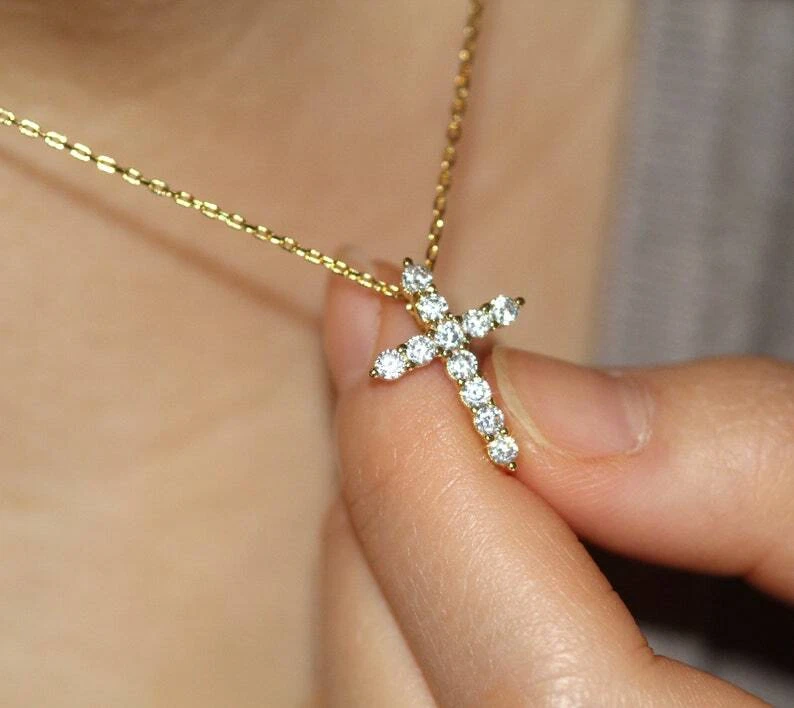 Collar Colgante Cruz Diamante Natural Redondo 0.50 Ct Cadena 18" Oro Amarillo 14k Foto 1 de 4