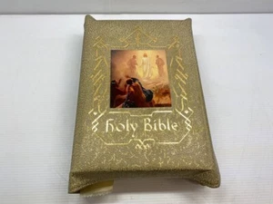 Vtg THE HOLY FAMILY CATHOLIC BIBLE 1957 Catholic Press ILLUSTRATED Deluxe W/ Box - Picture 1 of 8