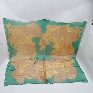 NO TARIFF Chanel Scarf Greens Silk100% Gold Silk100% 4152390 - Picture 1 of 10