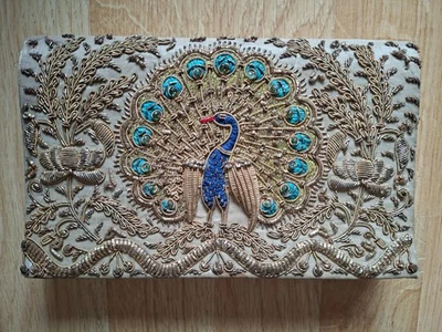 Stunning 1910 Antique Edwardian Satin Gold Thread Beaded Peacock Clutch Bag - Image 1 of 4