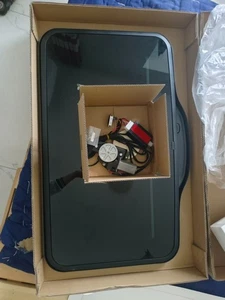 Conjunto de techo corredizo universal para automóvil eléctrico automático tamaño 860 * 495 mm - Imagen 1 de 11