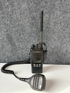 Motorola HT1250 VHF Two-Way Radio AAH25KDF9AA5AN - Zdjęcie 1 z 7
