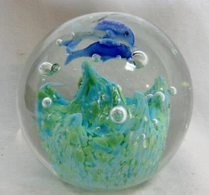 Vintage Control Bubble PAPERWEIGHT w 2 DOLPHINS & 2 WHITE Flying CRANES  3 3/4" - Picture 1 of 6