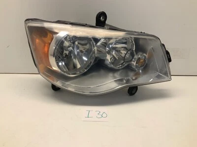 2009 2010 2011 2012-2016 CARAVAN TOWN & CONTRY RIGHT SIDE HEADLIGHT HALOGEN - Image 1 of 4