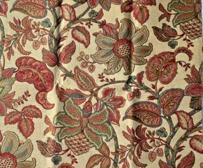 Remanente de tela de diseñador con patrón floral rojo Kravet 24 x 24" Foto 1 de 2