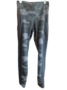 RVCA Women's Size Medium Black Gray Camo COMPRESSION YOGA WORKOUT LEGGINGS Pants - Picture 1 of 7