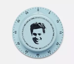 ANDREW GARFIELD We Live In Time film A24 ESAURITO cucina timer taylor swift - Foto 1 di 3