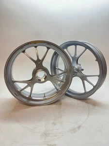 Cerchi Marchesini Forgiata Ducati Panigale V4s BAUTISTA 50122671AB - 50212341AD - Picture 1 of 6