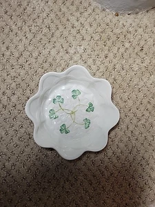 Belleek Shamrock Sweet Kinsale Dish 4 3/4 " x 1" - Picture 1 of 3