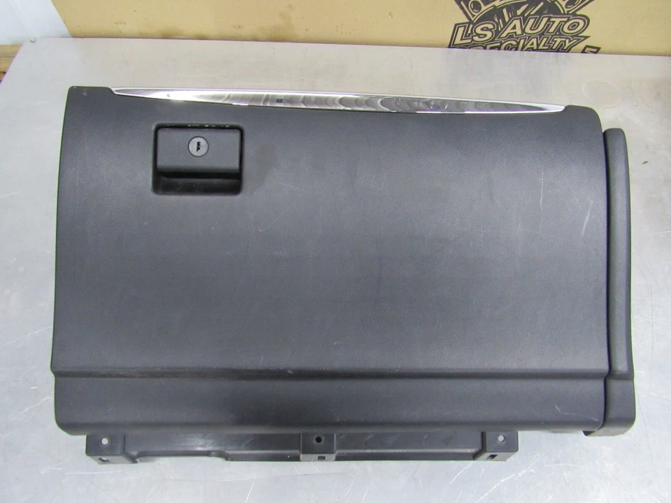 Nissan Infiniti QX56 2011 tablero de instrumentos OEM guantera ST1 Foto 1 de 4