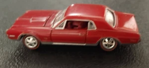 2001 Diecast 1968 Mercury Cougar GT-E Johnny Lightning Loose Playing Mantis - Picture 1 of 7