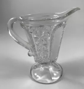 EAPG DALZELL, GILMORE & LEIGHTON "BEADED FINE CUT" CREMA con piedini in vetro trasparente - Foto 1 di 8
