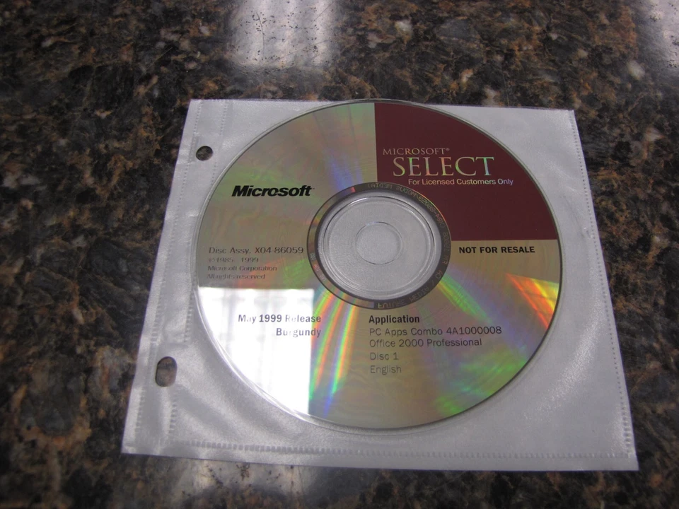 Vintage Microsoft SELECT CD-ROM - May 1999 Release Burgundy - LM23 - Image 1 of 1