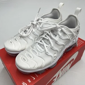 Nike Air Vapormax Plus Womens Size 8.5 Shoes White Metallic Silver Athletic NWOB - Picture 1 of 10