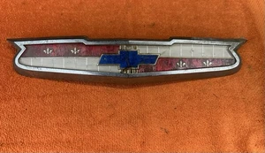 Vintage 1956 1957 1958 Chevrolet CHEVY Bel Air Impala Hood Emblem 3721309 - Picture 1 of 18