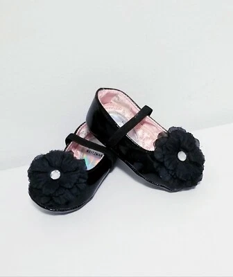 STUART WEITZMAN infant baby girl's patent maryjane flower dress shoes uk-2  us-3 - Image 1 of 4
