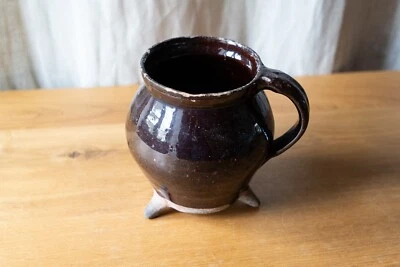 Pot tripode ancien terre cuite vernissée Cul noir art populaire - Photo 1/4