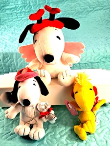 3 PEANUTS VALENTINE'S DAY PLUSH 2 SNOOPY & 1 WOODSTOCK 6"-8.5" Tall - Picture 1 of 12