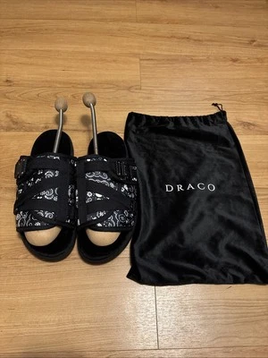 !NUEVO CON ETIQUETAS! BANDANA CALAVERA BLANCA Y NEGRA DISEÑO DRACOSLIDES HOMBRE TALLA 9-10 Foto 1 de 4