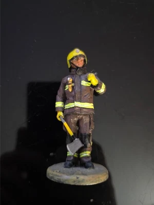 Figurine pompier Delprado - Pompier Londres tenue de feu G-B 2003 - Photo 1/3
