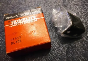 NOS OEM HOMELITE 260 310 Trimmer Cut Off Blade 97933 - Picture 1 of 1