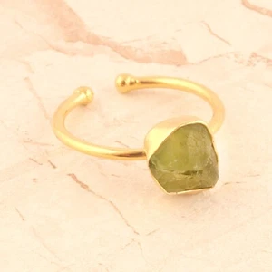 August Birthstone Raw Look Peridot Yellow Gold Plated Adjustable Ring For Her - Picture 1 of 3