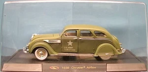 SIGNATURE MODELS - 1936 CHRYSLER AIRFLOW - U.S ARMY COLOURS & MARKINGS - 1:32 - Picture 1 of 1