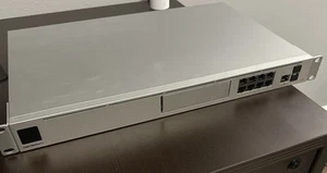 Ubiquiti Networks 10G SFP+ Enterprise Security Gateway and Network Appliance - Photo 1/3
