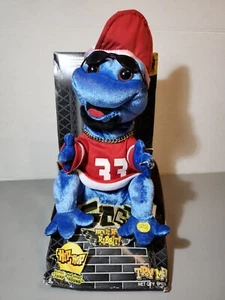 Gemmy Frogz Hip Hop Dancing Frog Jump Around 33 Goatee Sings Dances - Picture 1 of 7