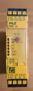 Pilz PNOZ s4 C Stop Safety Relay - Picture 1 of 4