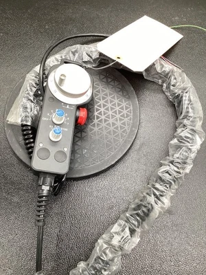 ENCODER MONDIALI PHD-100-E-6-T-PB CNC PENDENTE MPG 6 ASSI USATO - Immagine 1 di 4