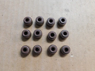 Detroit 10166 Valve Stem Seals Set For 1987-94 Toyota 1.5L 4 Cyl 12V engine - Image 1 of 2