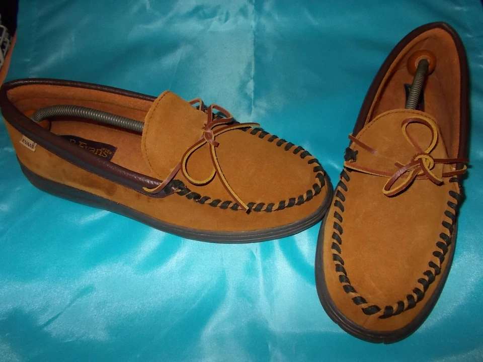 L.B. Zapatillas Evans 'Atlin' de gamuza castaño sin usar, en caja para hombre - 12M Foto 1 de 4