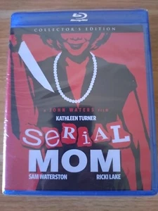 Serial Mom - US Blu-ray - Neu & Sealed - Scream Factory Collector's Edition - Bild 1 von 3