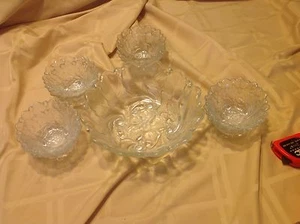 Glass Etched Serving Bowl with 8 smaller bowls, flower design, fruit or dessert - Picture 1 of 6