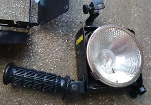 Lowel Omni Light 500W 8.4A 12V 50/60Hz - 8 Available - Picture 1 of 6