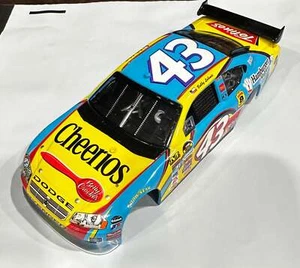 Carrera Dodge Avenger Kinderbett #43 Bobby Labonte Nascar Karosserie NUR 1/32 Slot Auto - Bild 1 von 2
