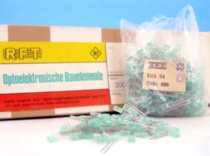 50 x VQA24 RFT 100° GREEN Rectangular LED Diode 5mm x 2.5mm 30mA 560nm 5V LQB480 - Picture 1 of 2