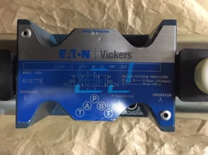 Brand new EATON VICKERS DG4V-5-2CJ-M-U-H6-20 Valve DG4V-5-2CJ-M-U-H6-20 - Picture 1 of 2
