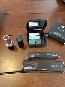 Avon True Color Eyeshadow Quad AND LIPSTICK READ - Picture 1 of 6