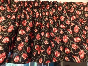Black, Red Tulips Outlined In Gold Metallic, Handmade Window VALANCE,42" x 16" - Picture 1 of 3